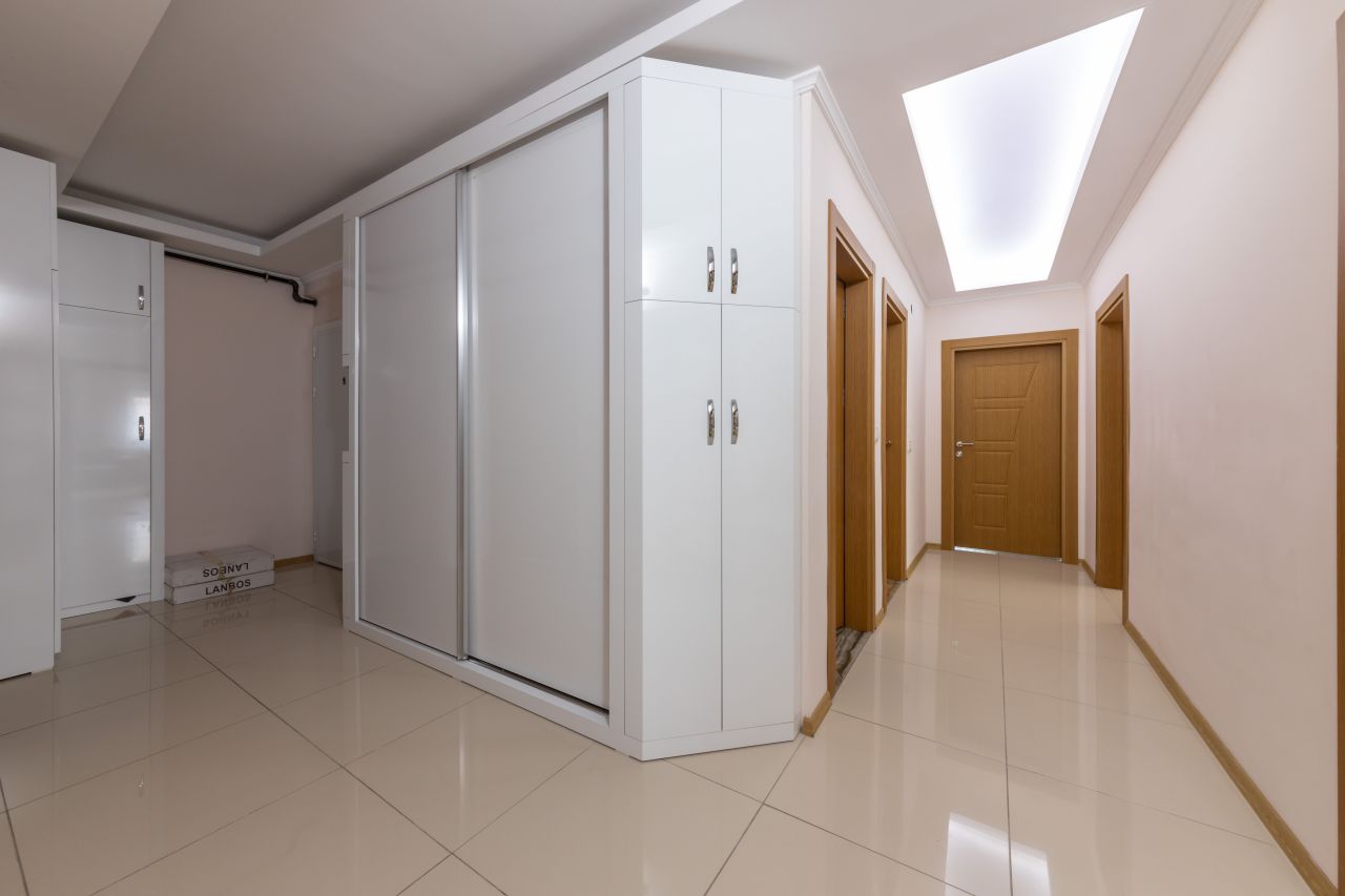 Квартира в Анталии, Турция, 200 м² - фото 14