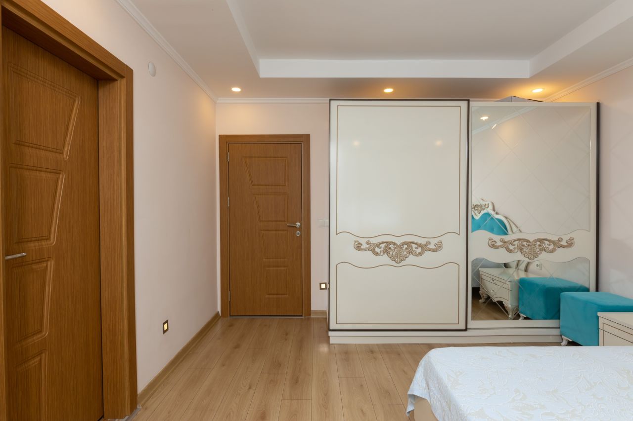 Квартира в Анталии, Турция, 200 м² - фото 10