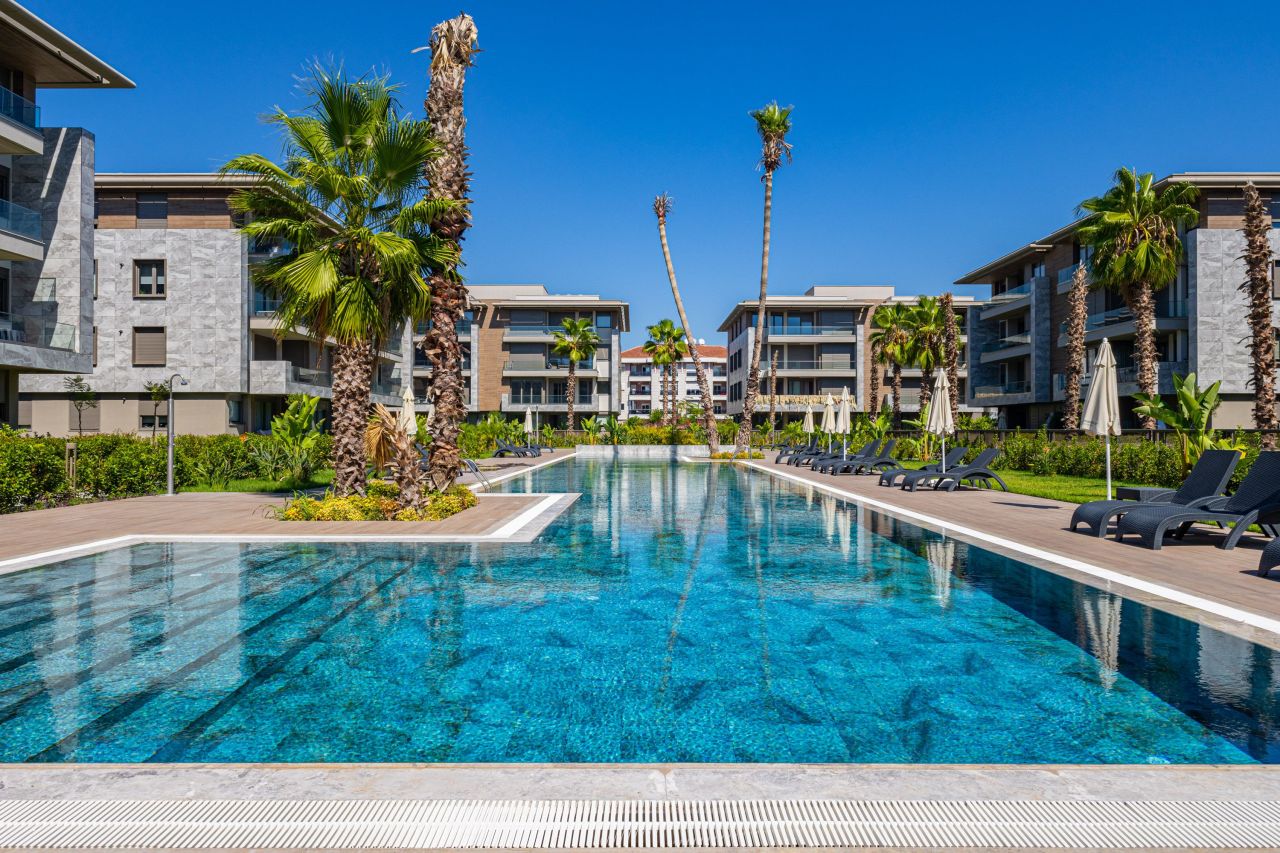 Квартира в Анталии, Турция, 170 м² - фото 1