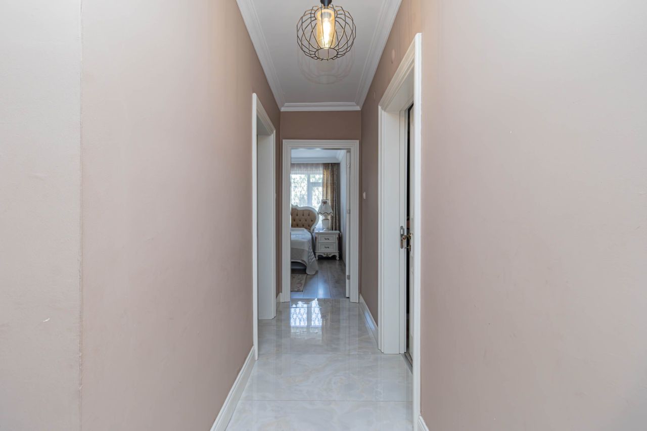 Квартира в Анталии, Турция, 200 м² - фото 8