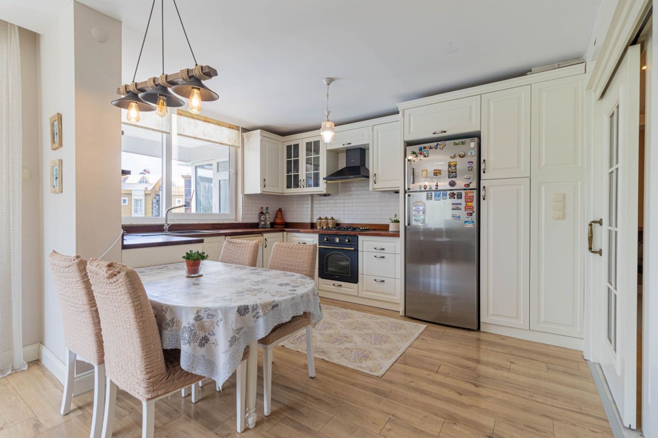 Квартира в Анталии, Турция, 200 м² - фото 14