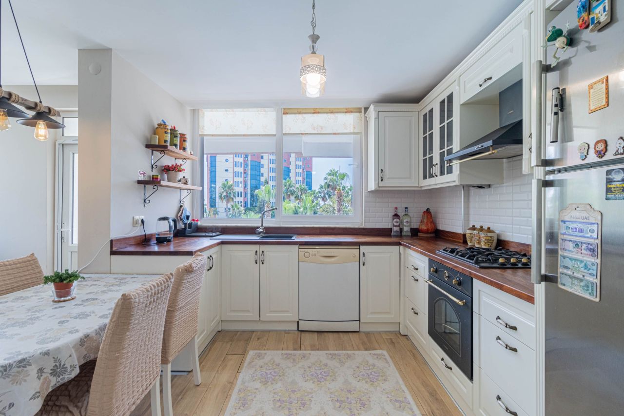 Квартира в Анталии, Турция, 200 м² - фото 13