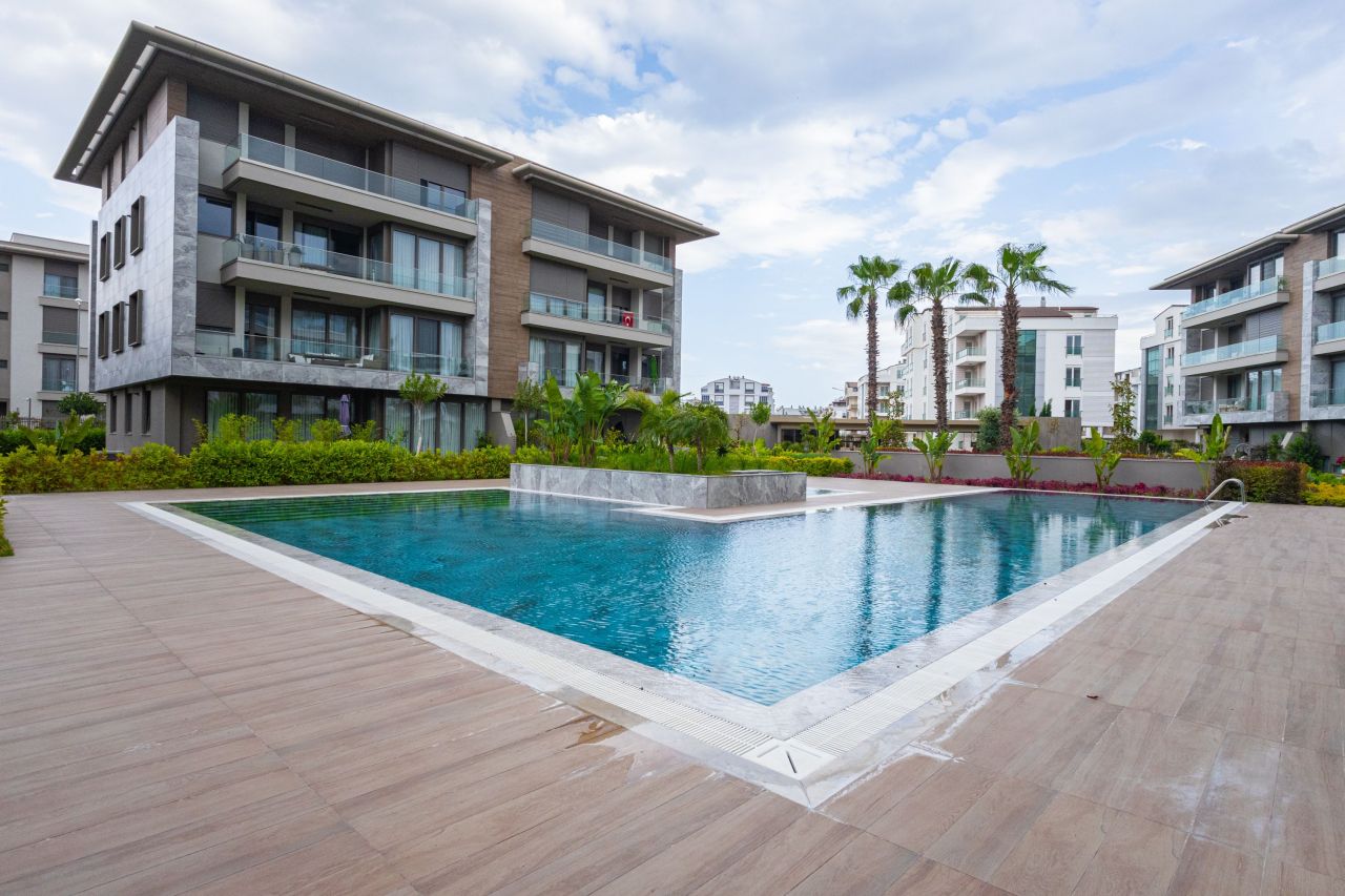 Квартира в Анталии, Турция, 145 м² - фото 1