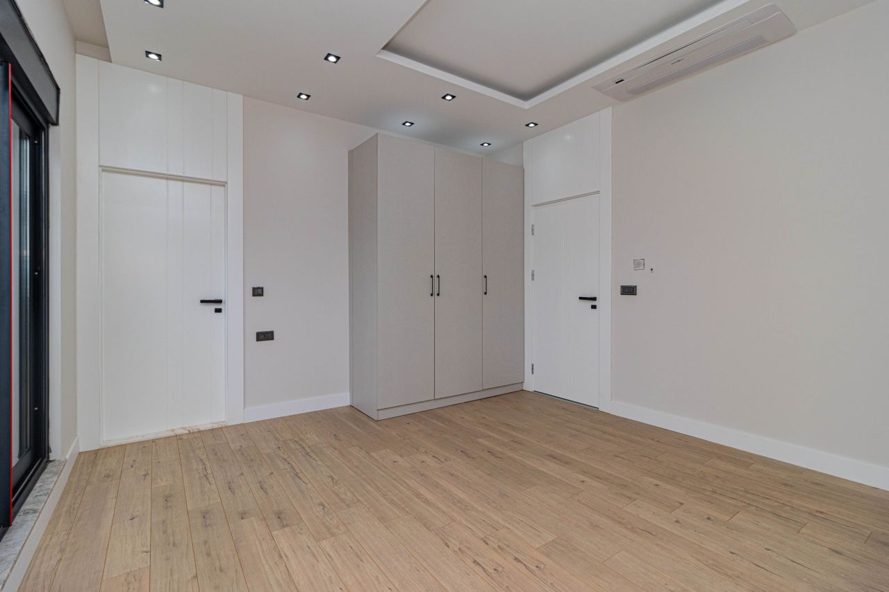 Вилла в Анталии, Турция, 600 м² - фото 15