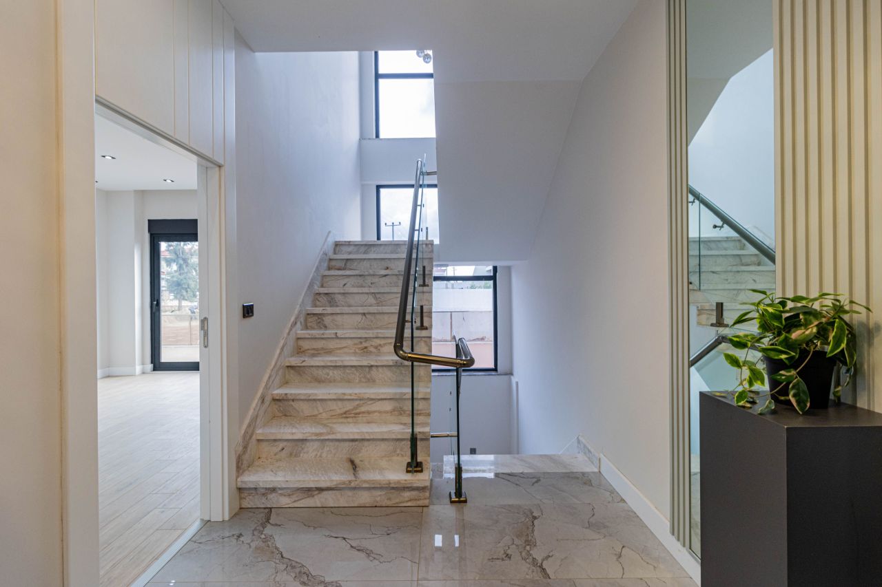 Вилла в Анталии, Турция, 600 м² - фото 11