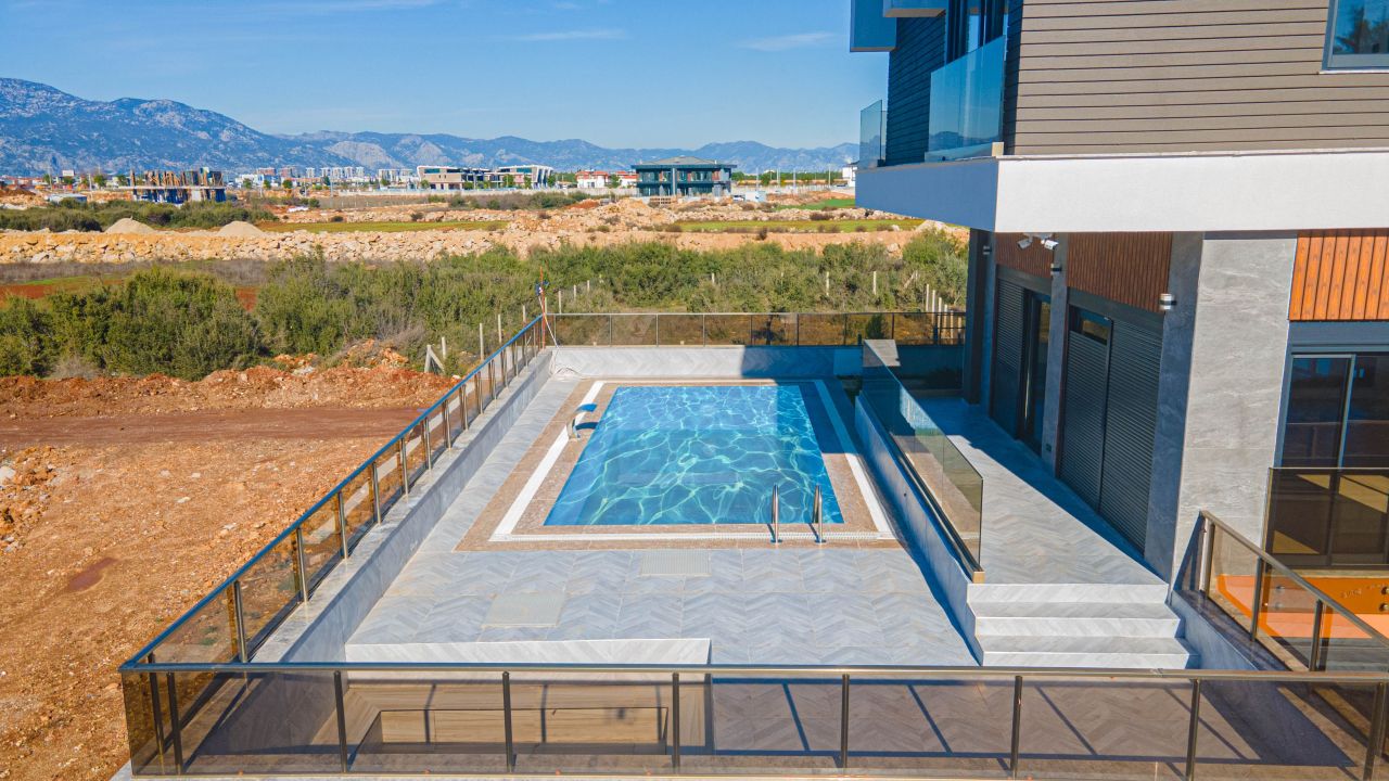 Вилла в Анталии, Турция, 600 м² - фото 3