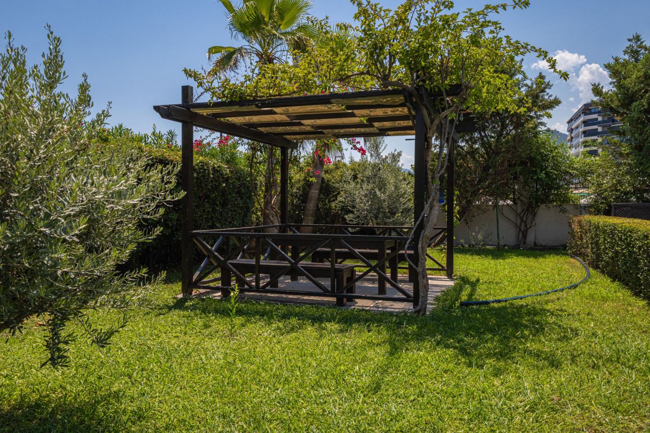 Квартира в Анталии, Турция, 140 м² - фото 17