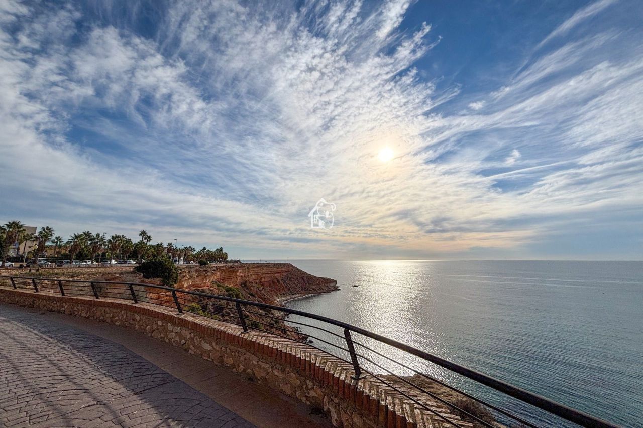 Апартаменты в Ориуэла Коста, Испания, 79 м² - фото 1