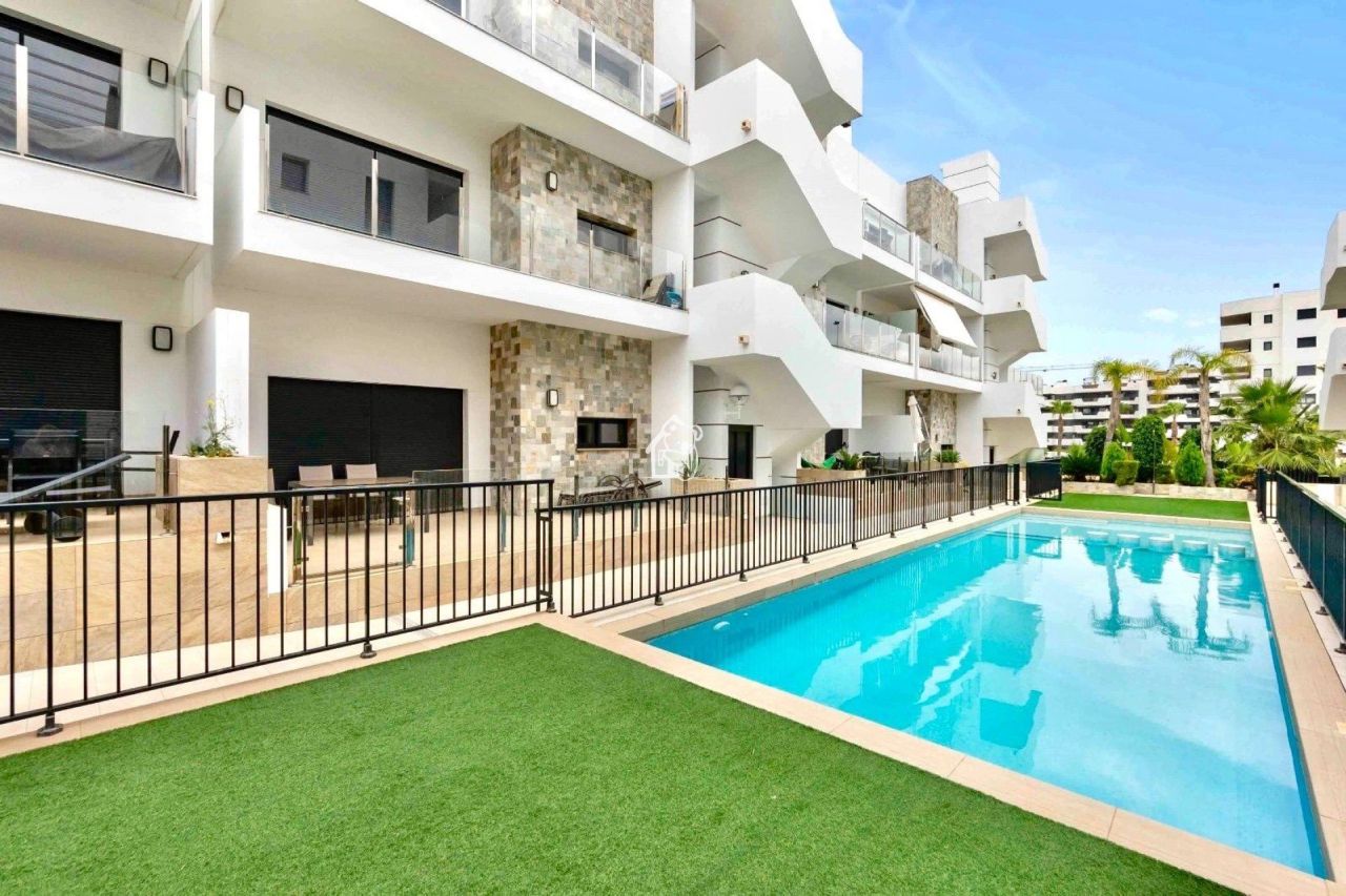 Пентхаус в Ареналесе-дель-Соль, Испания, 90 м² - фото 1