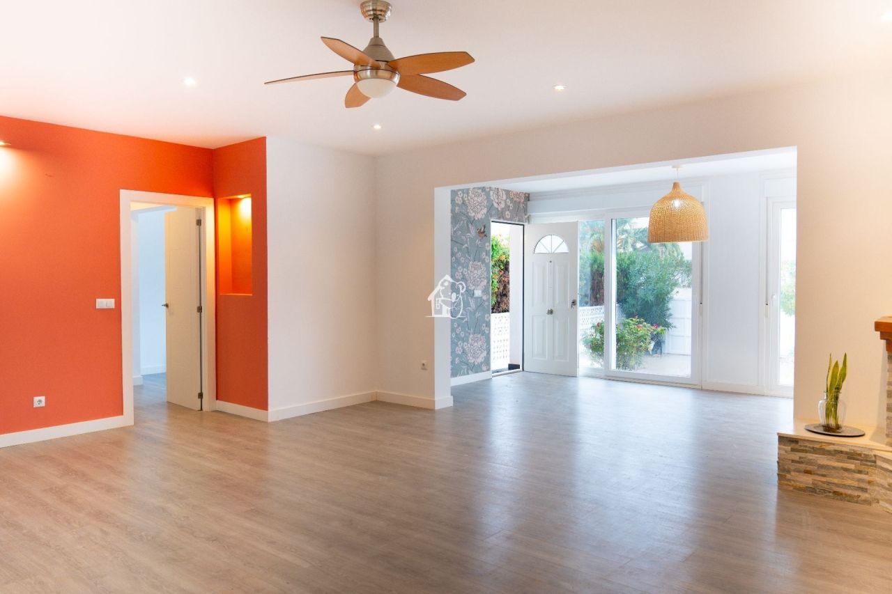 Вилла в Торревьехе, Испания, 166 м² - фото 2