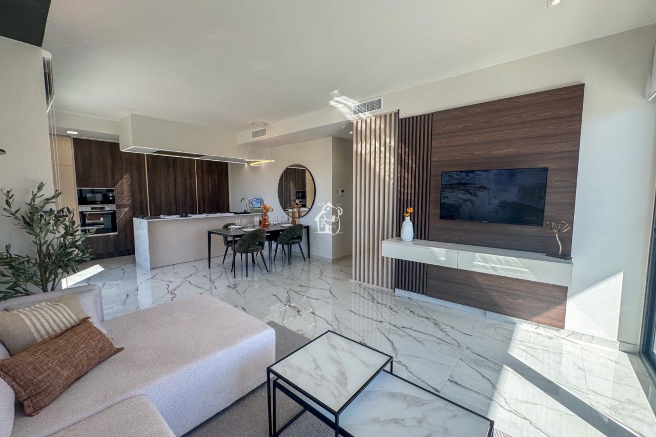 Вилла в Сьюдад-Кесада, Испания, 167 м² - фото 2