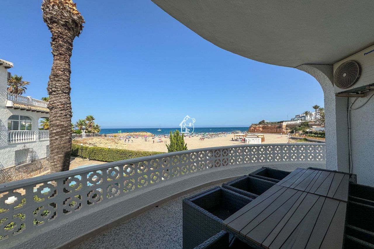 Вилла в Ориуэла Коста, Испания, 250 м² - фото 2