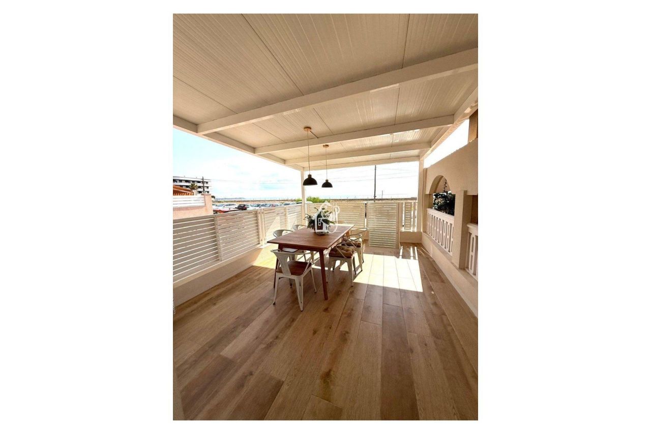 Бунгало в Деэса-де-Кампоаморе, Испания, 80 м² - фото 2