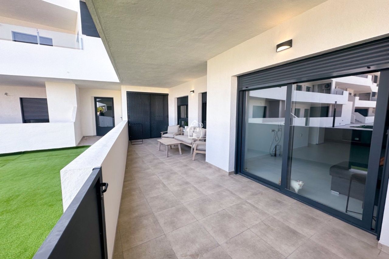 Апартаменты в Сан-Мигель де Салинас, Испания, 94 м² - фото 2