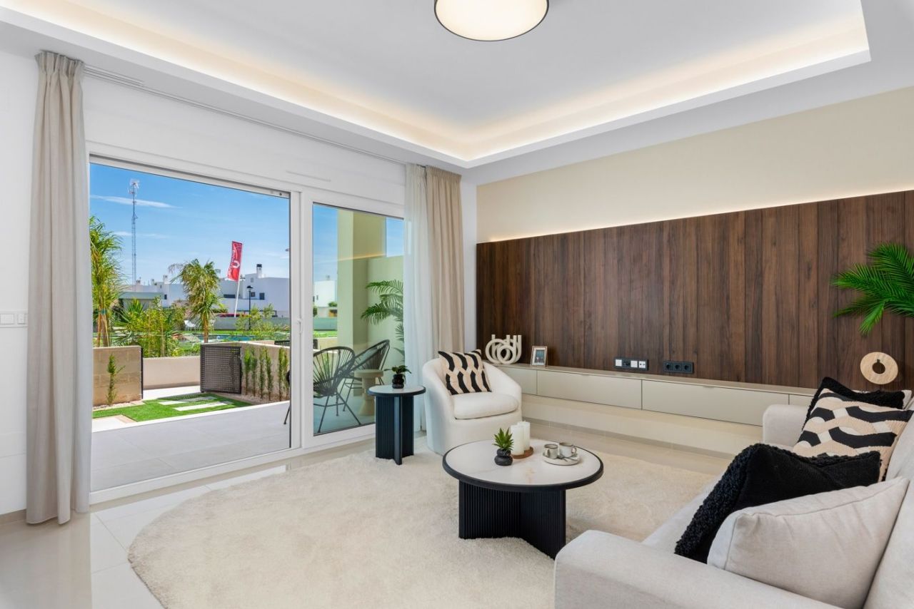 Апартаменты в Сьюдад-Кесада, Испания, 86 м² - фото 2