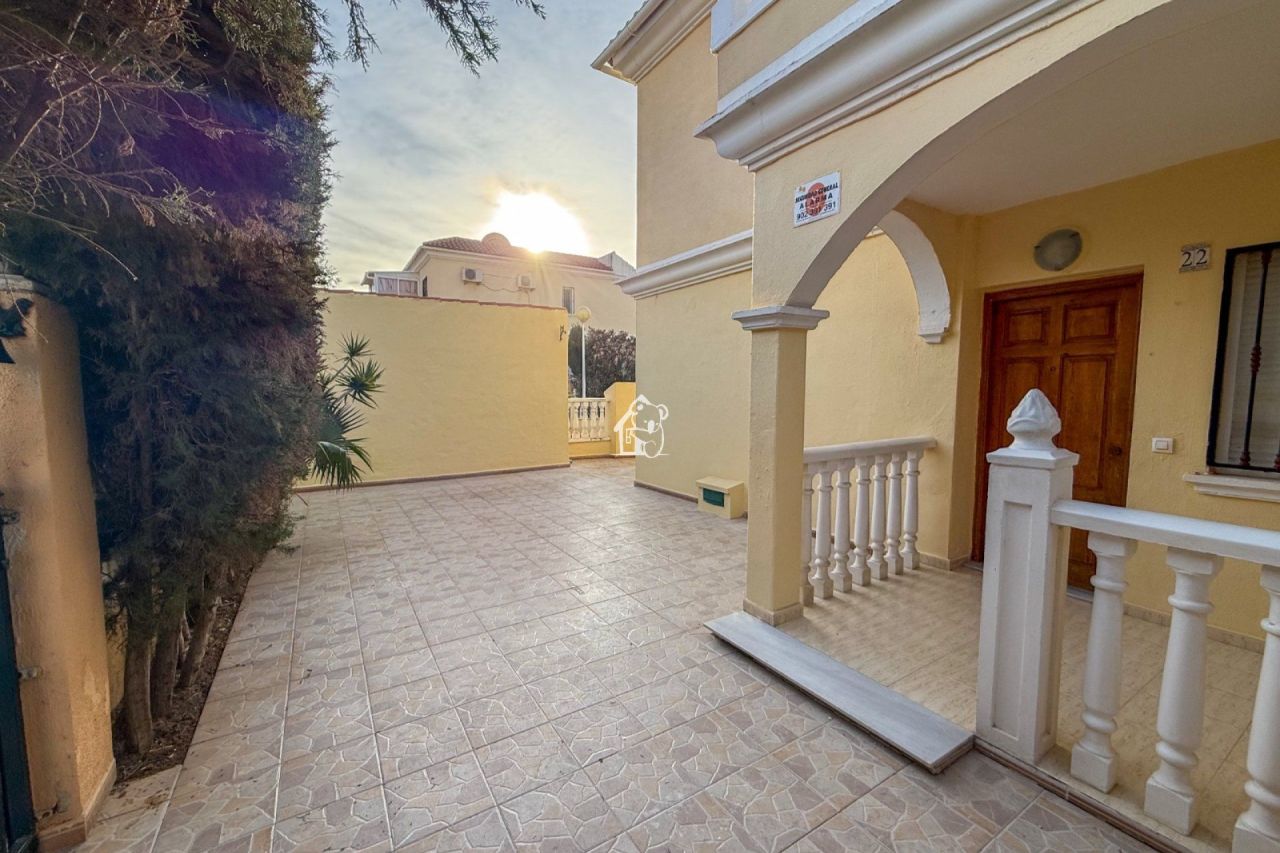 Бунгало в Торревьехе, Испания, 80 м² - фото 3