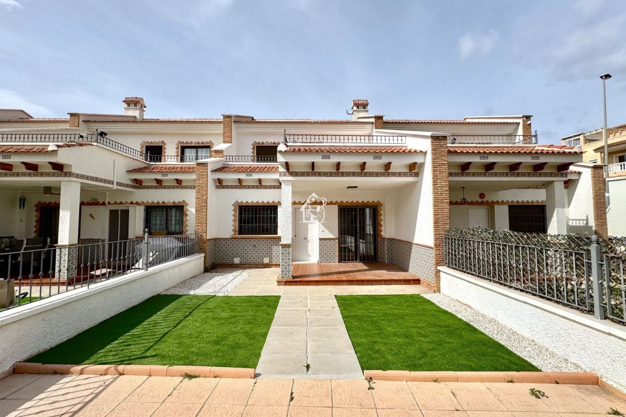 Шале в Сан-Мигель де Салинас, Испания, 106 м² - фото 3