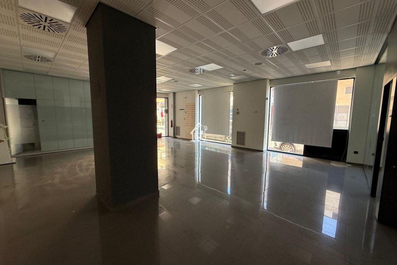 Офис в Пилар-де-ла-Орадада, Испания, 140 м² - фото 4