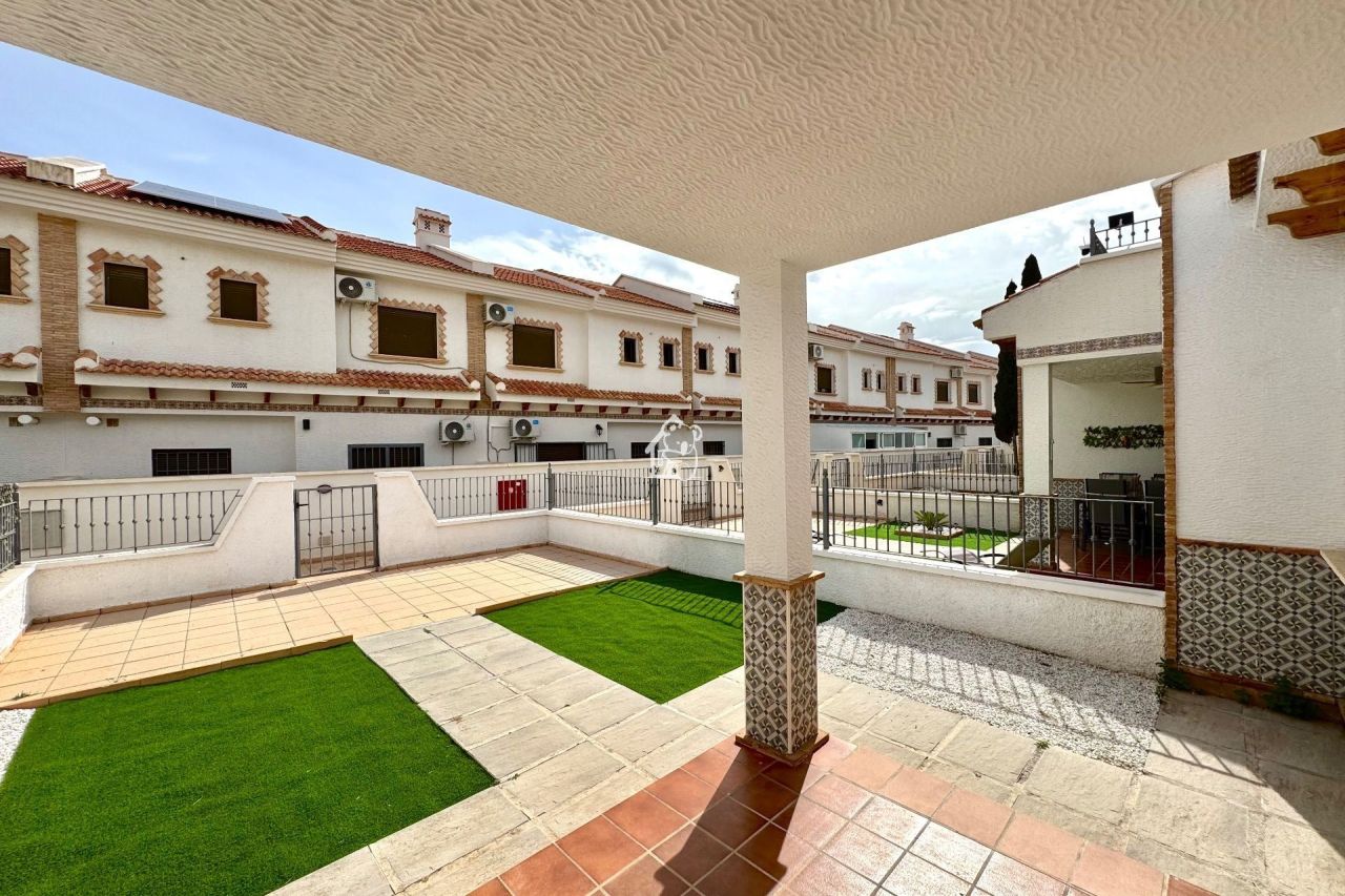 Шале в Сан-Мигель де Салинас, Испания, 106 м² - фото 6