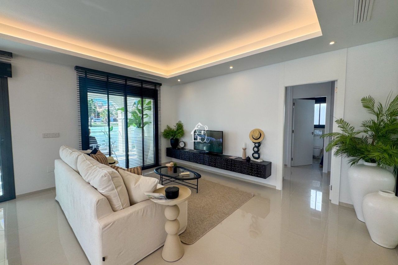 Шале в Сьюдад-Кесада, Испания, 168 м² - фото 6