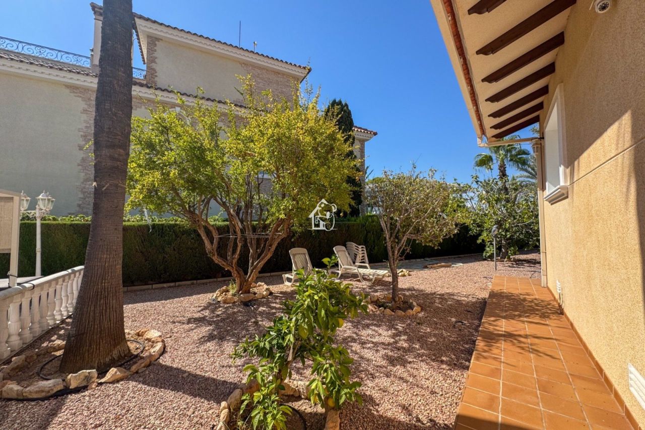 Вилла в Ориуэла Коста, Испания, 400 м² - фото 7