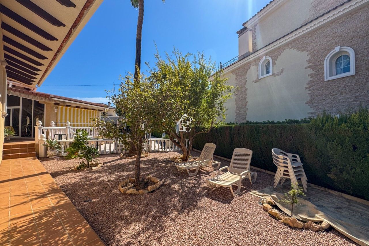 Вилла в Ориуэла Коста, Испания, 400 м² - фото 8