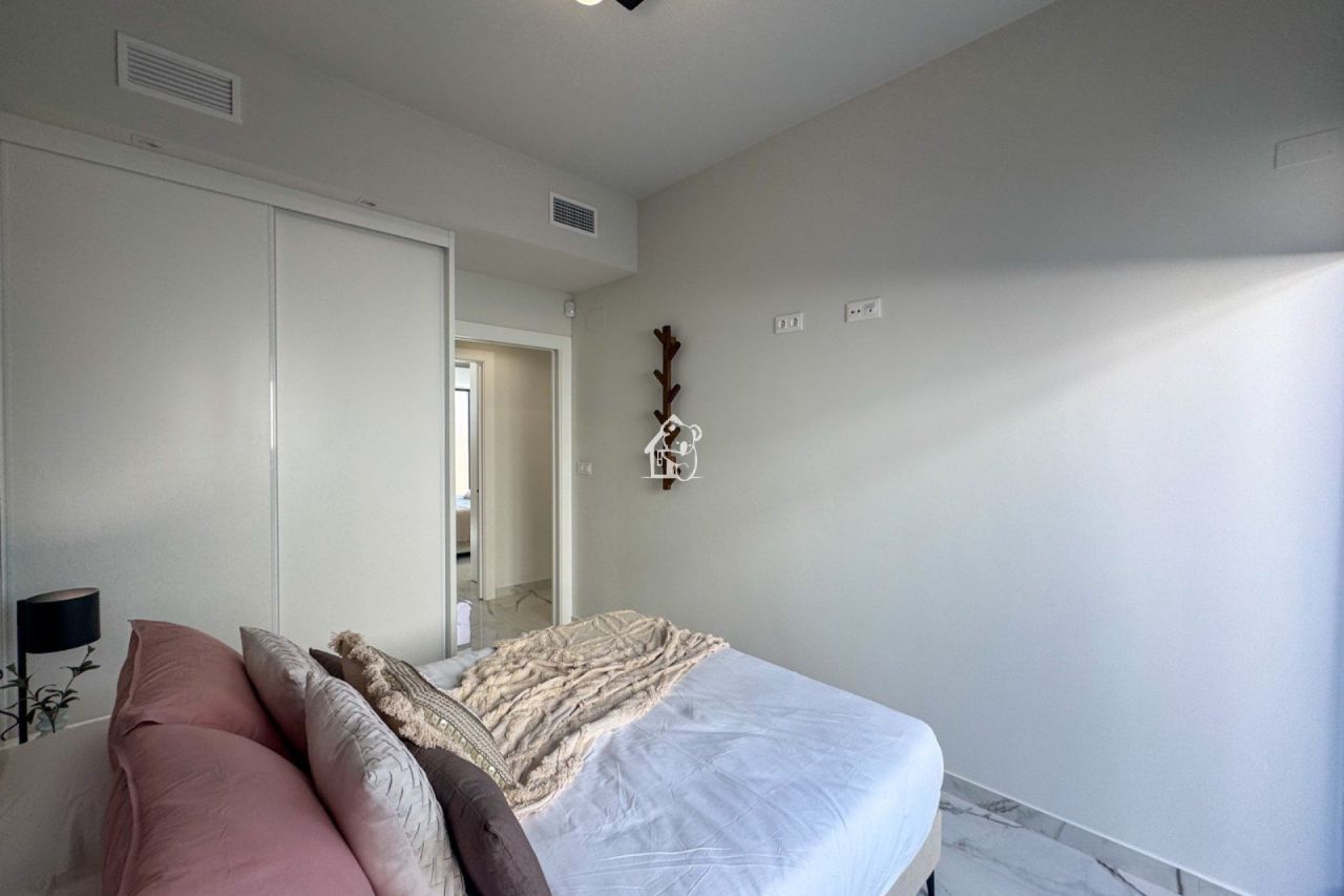 Вилла в Сьюдад-Кесада, Испания, 167 м² - фото 8