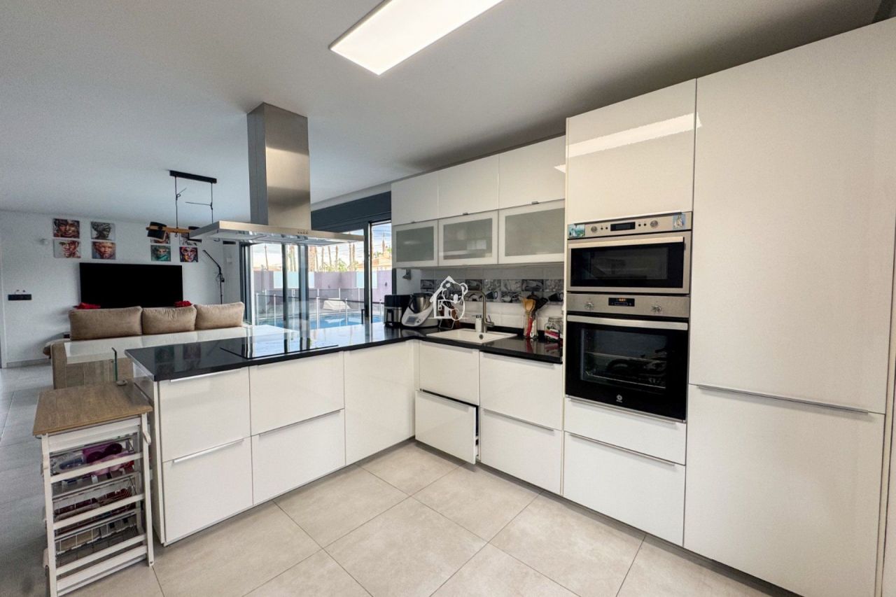 Вилла в Торревьехе, Испания, 162 м² - фото 10