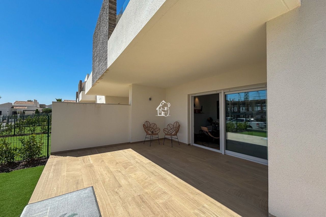 Апартаменты в Альгорфе, Испания, 75 м² - фото 10