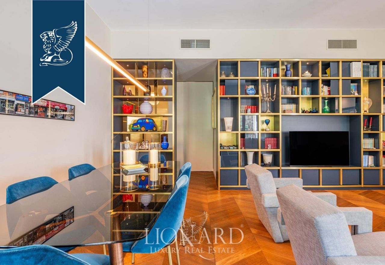 Апартаменты в Милане, Италия, 140 м² - фото 2