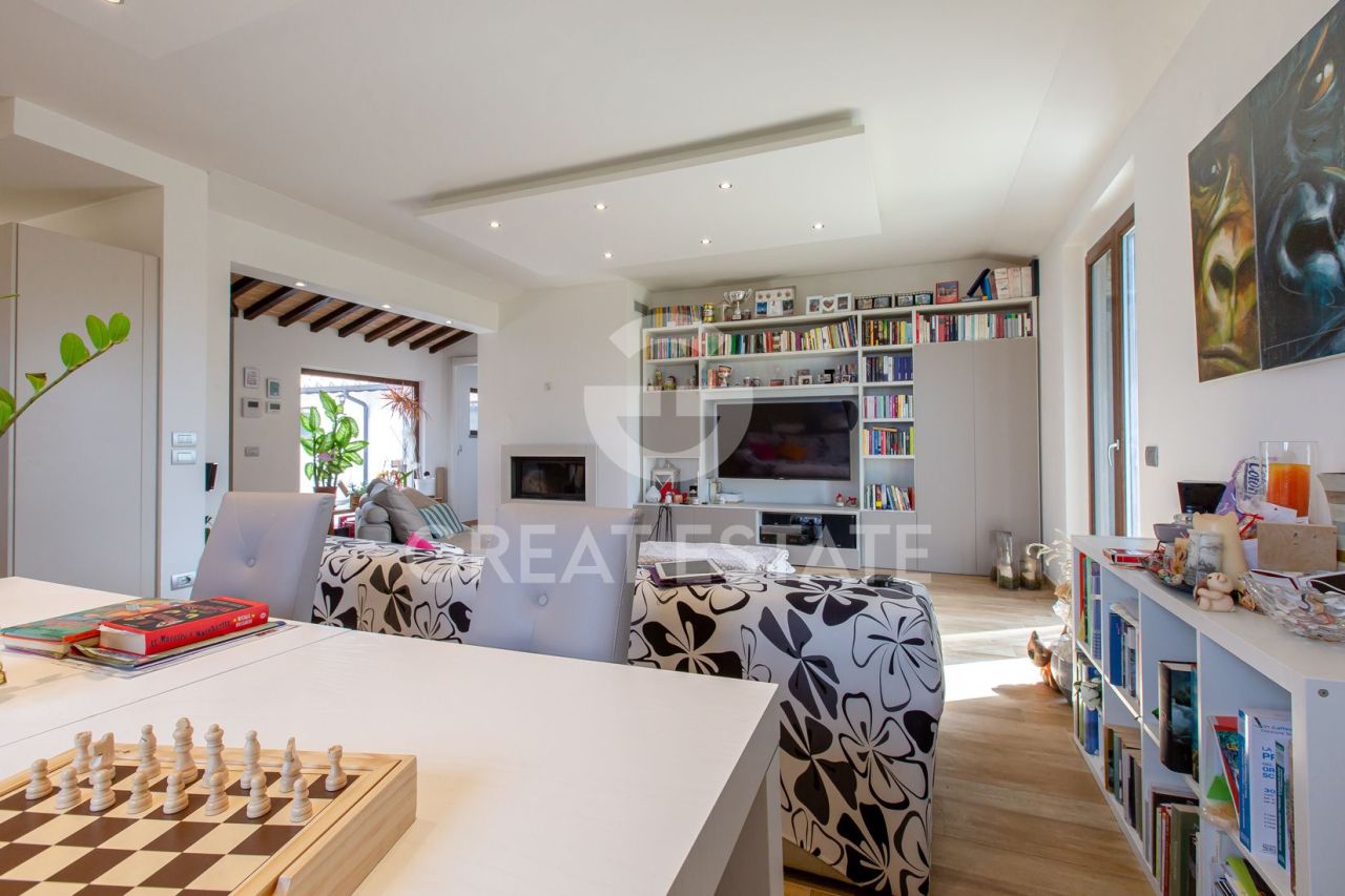 Дом в Пассиньяно-суль-Тразимено, Италия, 567.62 м² - фото 11