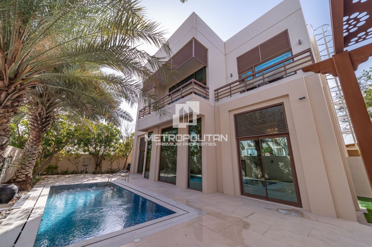 Вилла в Дубае, ОАЭ, 681 м² - фото 1