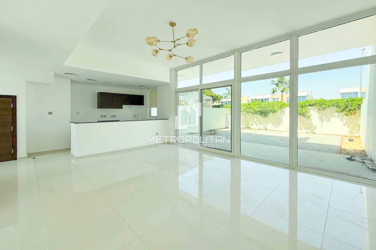 Вилла в Дубае, ОАЭ, 175 м² - фото 1