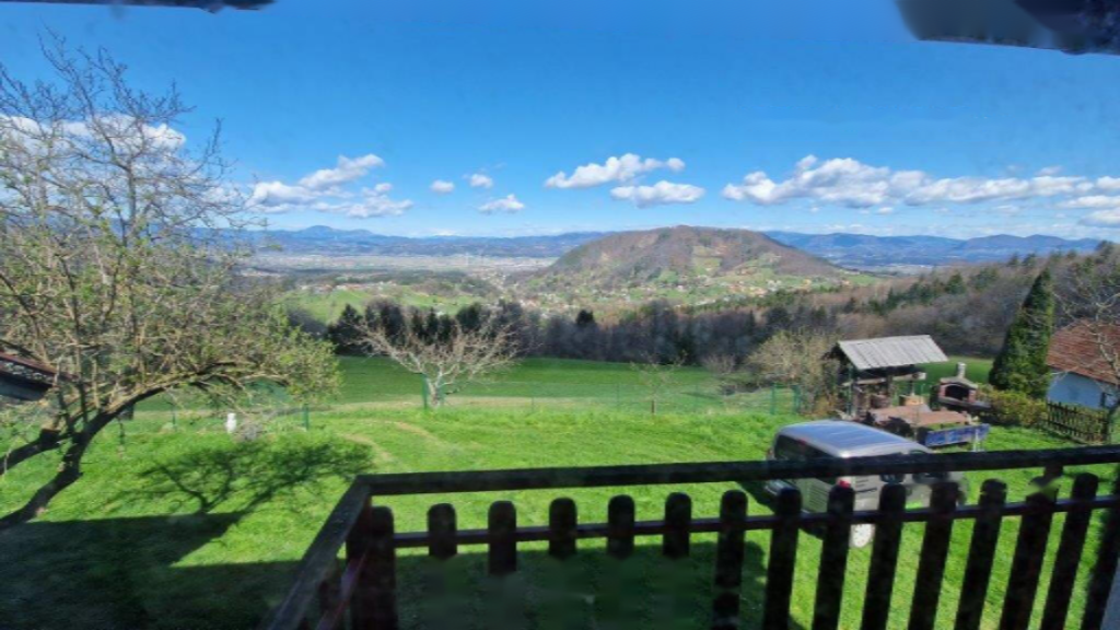 Ферма в Жалеце, Словения, 8 854 м² - фото 1