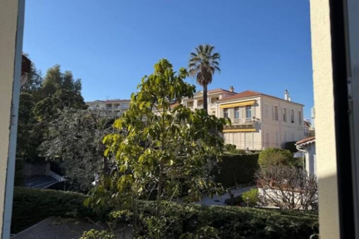 Квартира в Каннах, Франция, 80 м² - фото 1