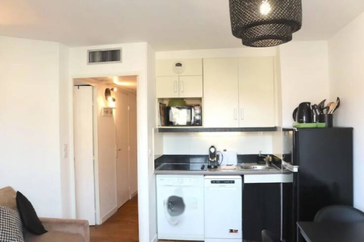 Квартира в Каннах, Франция, 27 м² - фото 2