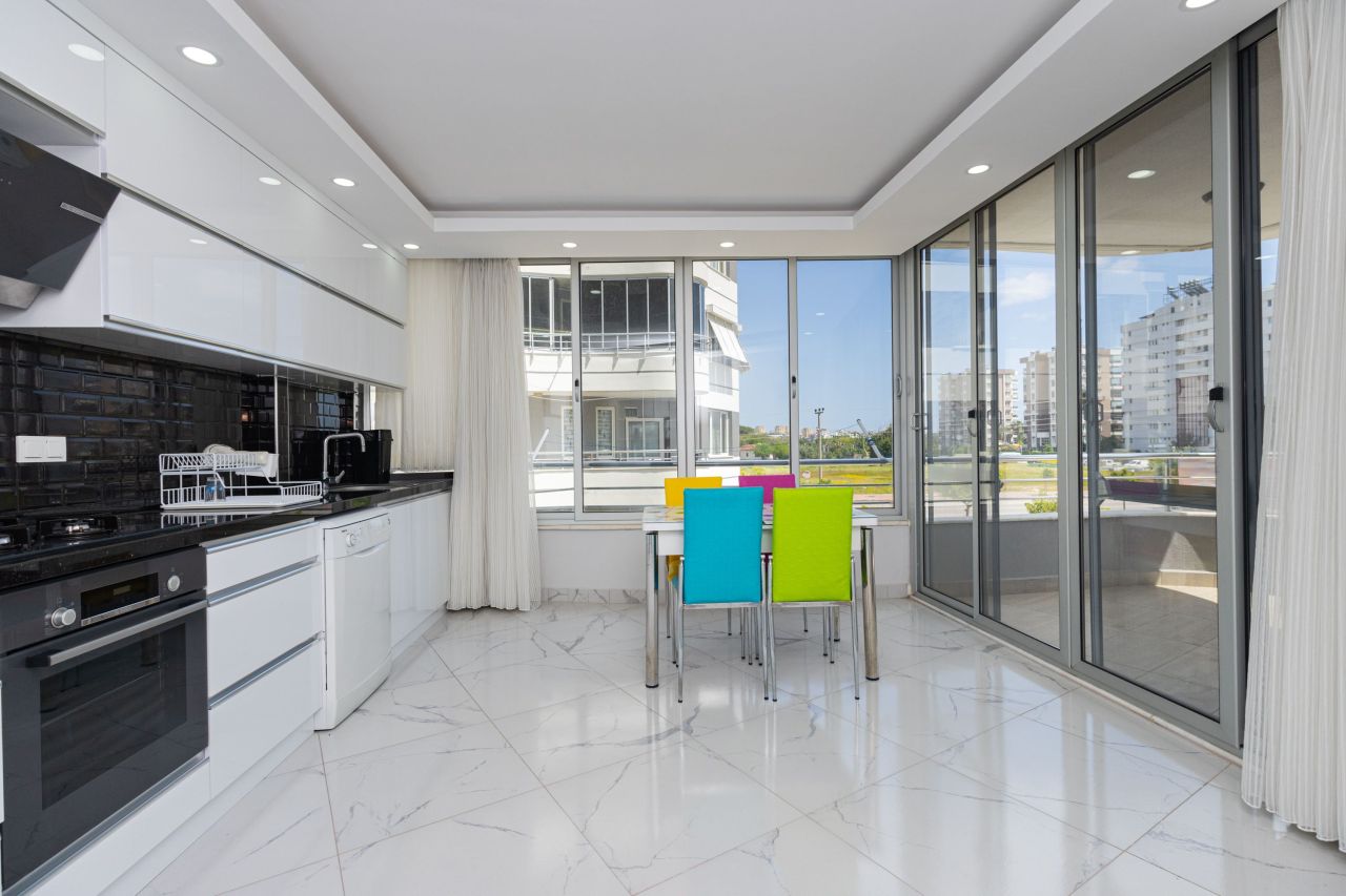 Квартира в Анталии, Турция, 140 м² - фото 9