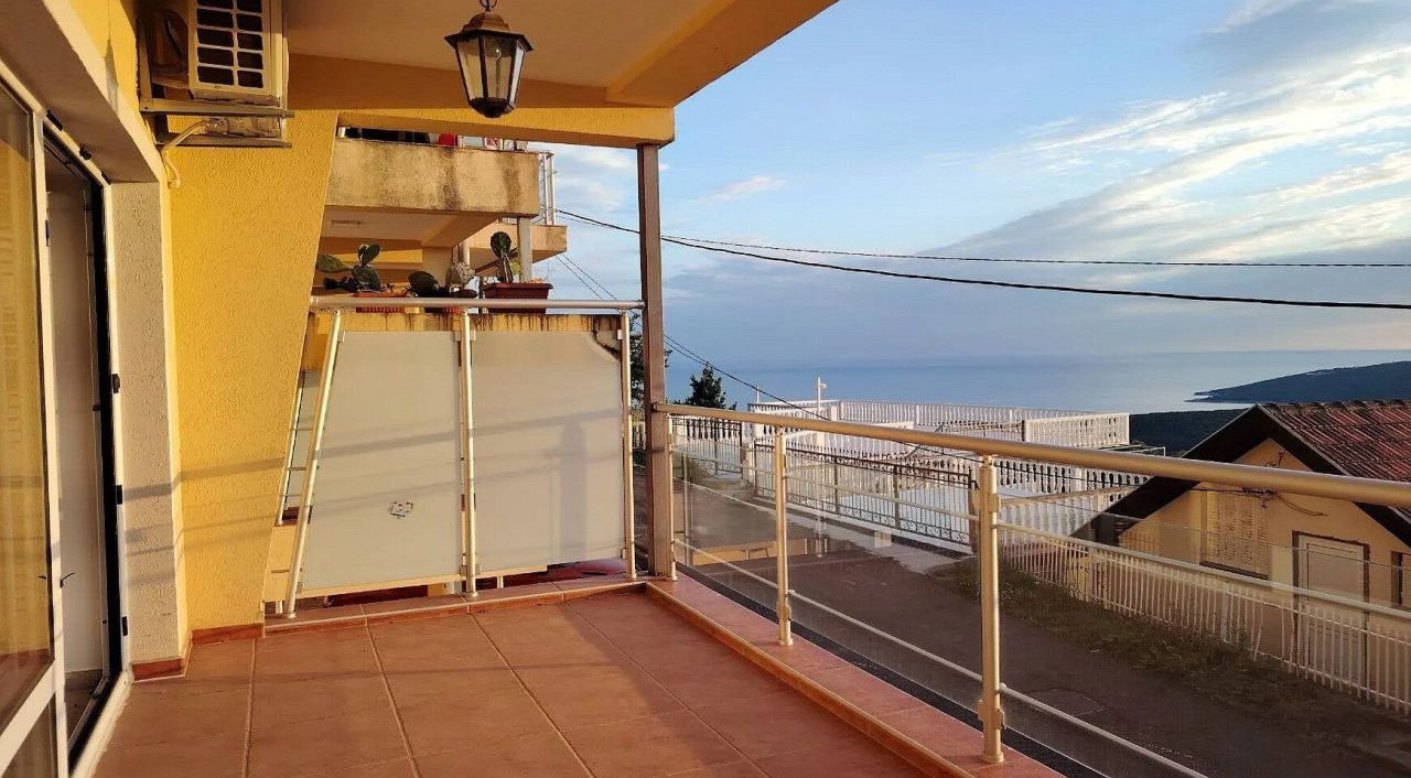 Квартира в Сеоце, Черногория, 97 м² - фото 11