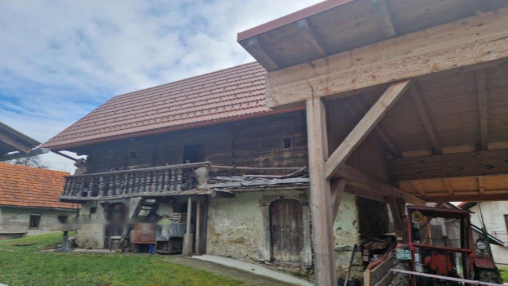 Ферма в Целе, Словения, 45 000 м² - фото 12