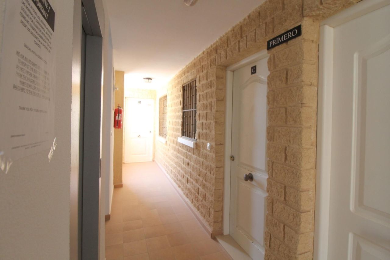 Квартира в Торревьехе, Испания, 54 м² - фото 14