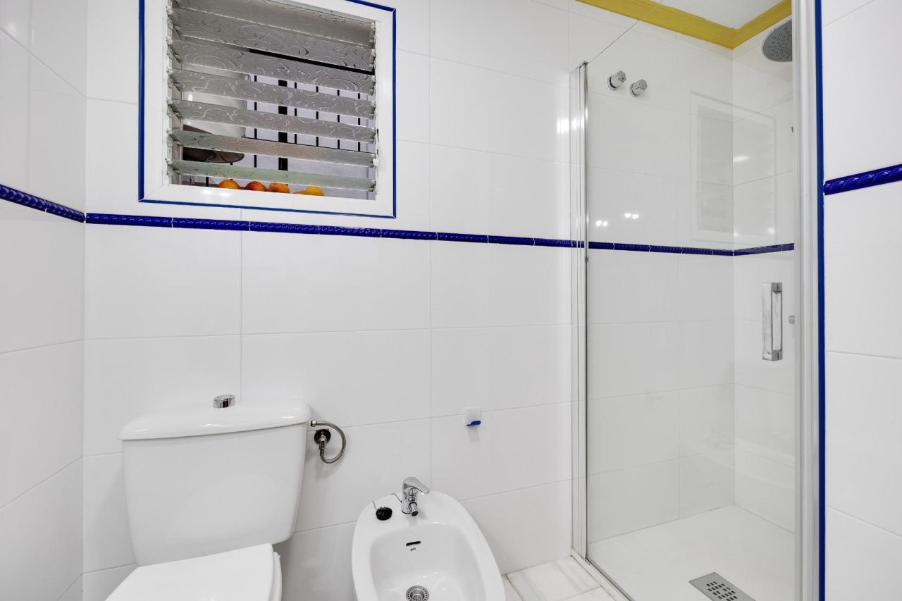 Квартира в Торревьехе, Испания, 65 м² - фото 12