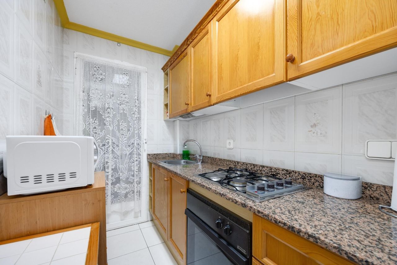 Квартира в Торревьехе, Испания, 65 м² - фото 4