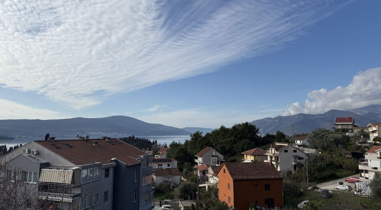 Квартира в Тивате, Черногория, 76 м² - фото 7