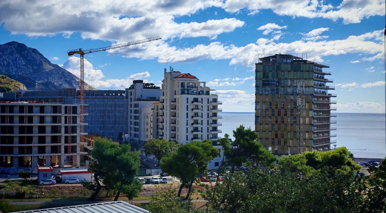 Квартира в Бечичи, Черногория, 80 м² - фото 1