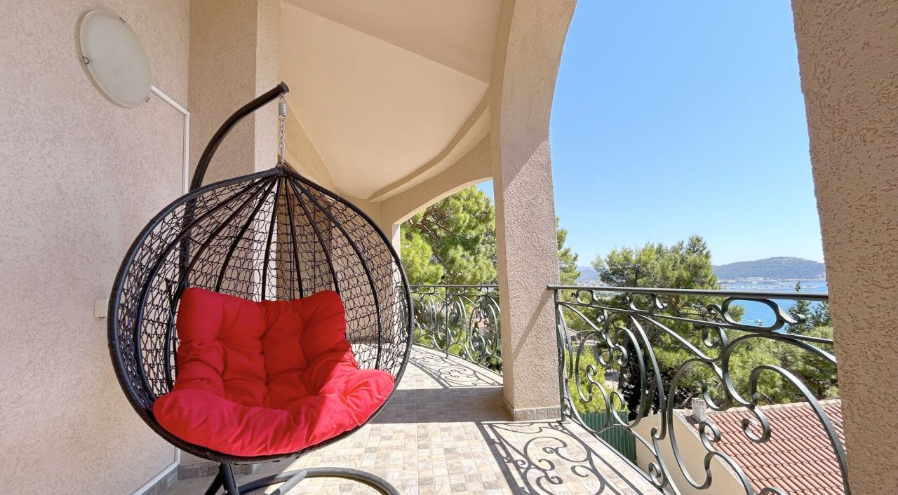 Вилла в Баре, Черногория, 200 м² - фото 16