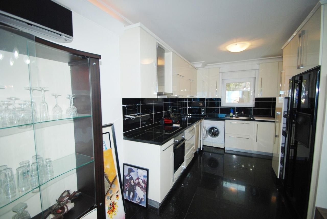 Вилла в Кестеле, Турция, 210 м² - фото 17