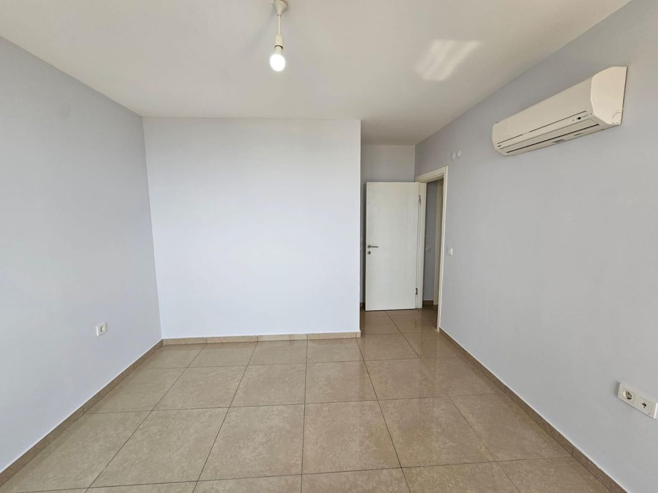 Квартира в Конаклы, Турция, 80 м² - фото 18