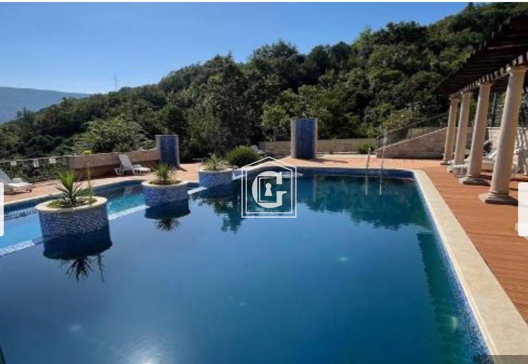 Апартаменты в Херцег-Нови, Черногория, 59 м² - фото 1