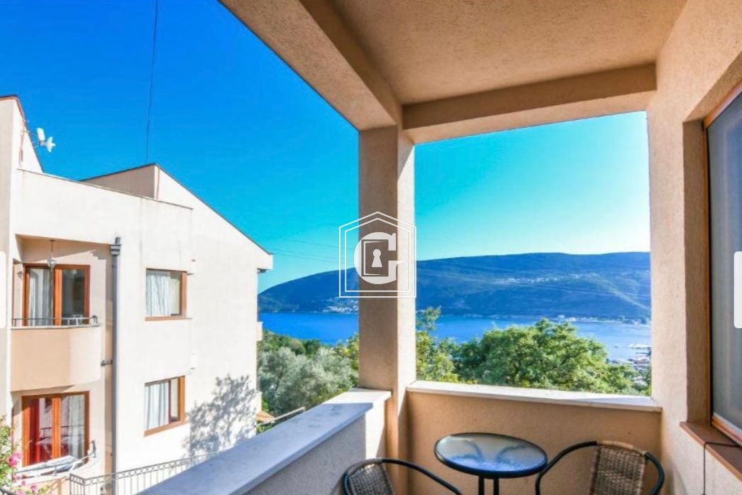 Апартаменты в Херцег-Нови, Черногория, 59 м² - фото 2