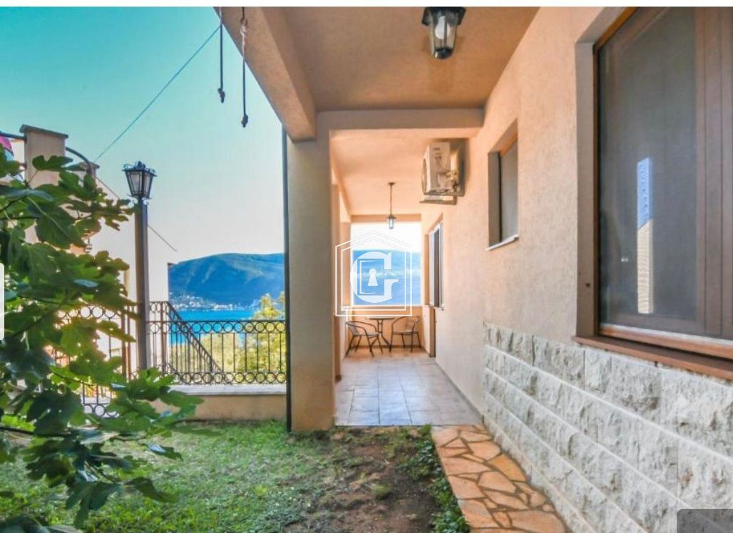 Апартаменты в Херцег-Нови, Черногория, 59 м² - фото 10